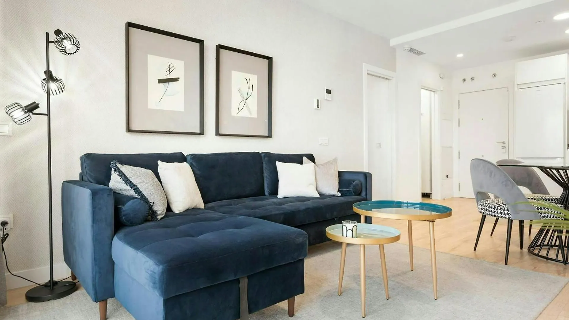 Malaga Eye Pool & Parking Free Apartment Spain